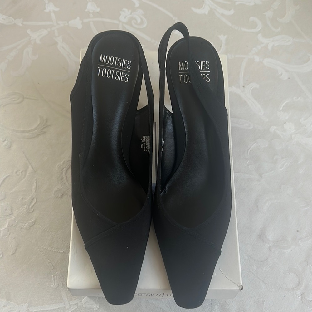 Mootsies Tootsies Black Slingback Pointed Toe Heels